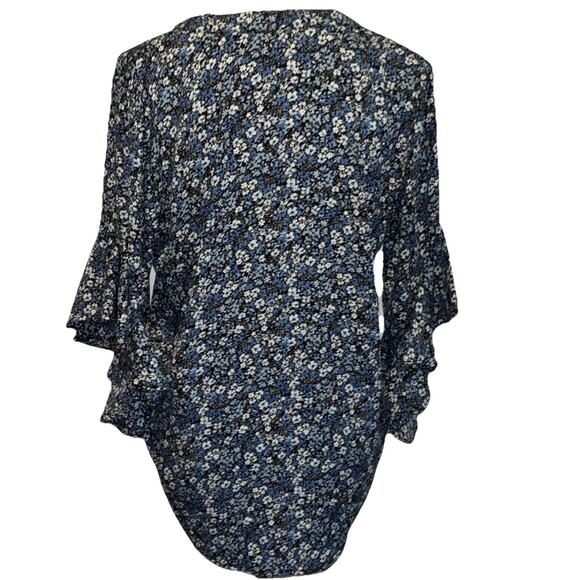 Vince Camuto Women's Size Small Blue Flowered V-Neck 3/4 Flutter Sleeve Blouse - Picture 2 of 7